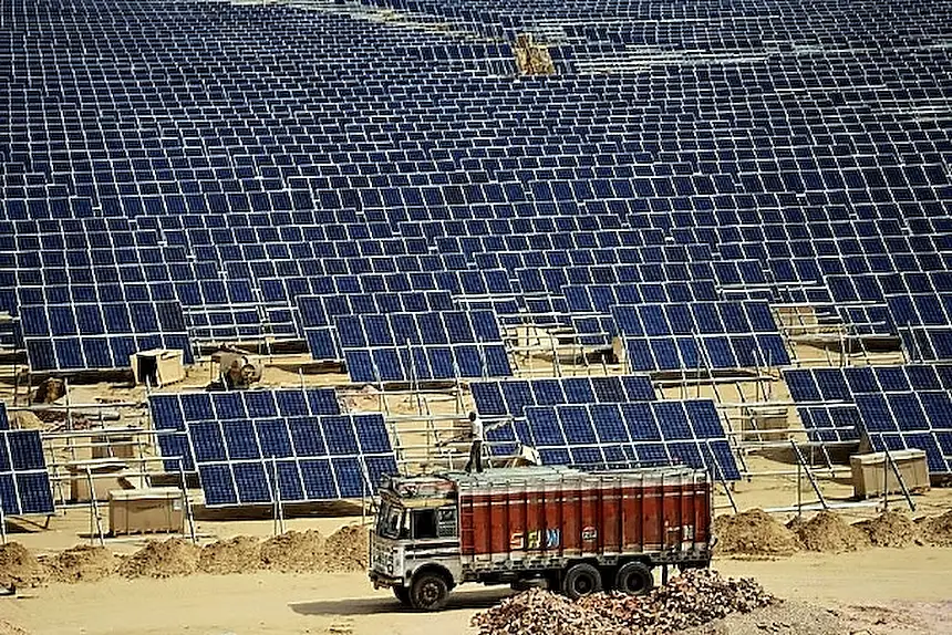 450 MW SBE Hybrid Fatehgarh — MMS & Module Erection